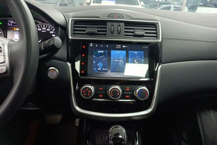 Used Nissan Tiida 2023 1.6L CVT Smart Drive Version
