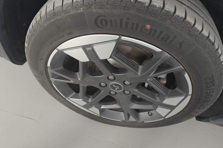 Used Hongqi Tiangong 06 2025 660 4x4 Smart Selection Edition
