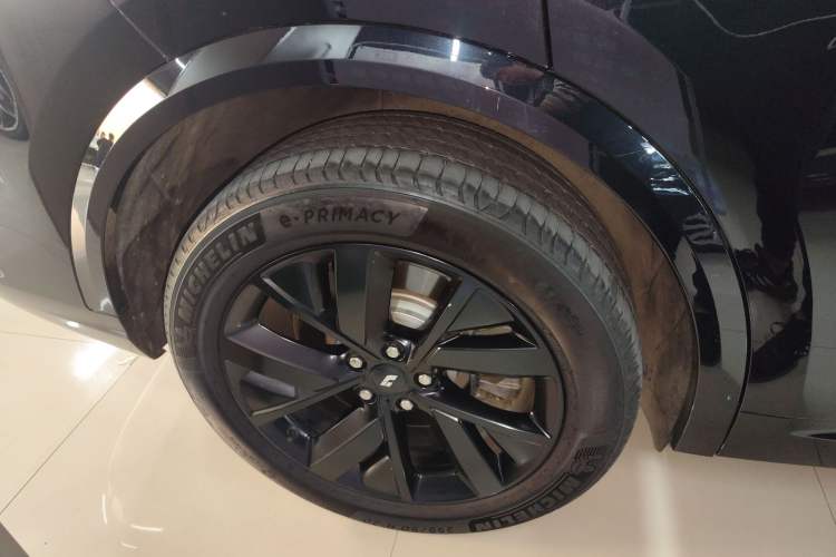 Used Li Auto L8 2023 Air model
