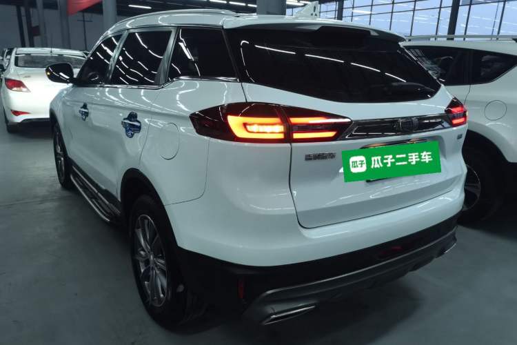 Used Geely Auto Emgrand X7 Sport 2018 1.8TD Automatic Two-Wheel Drive Smart Connect 4G Internet Edition
