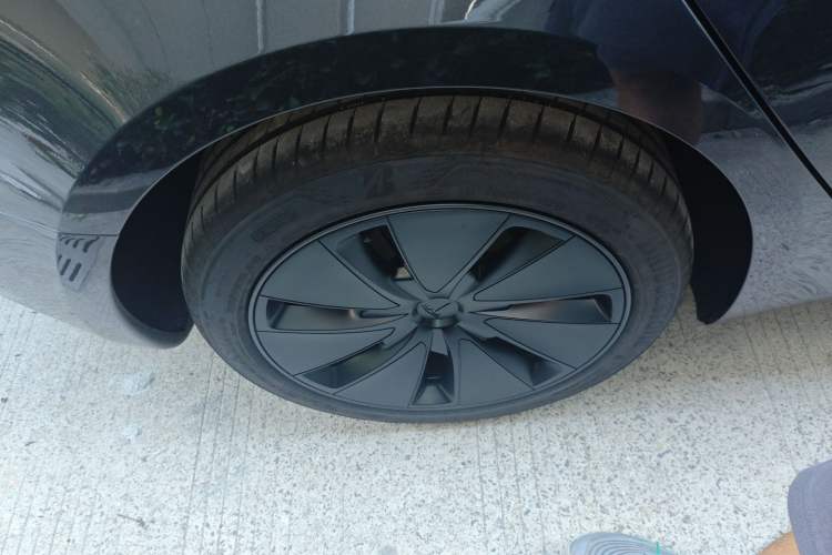 Used Tesla Model 3 2025 Rear-Wheel-Drive Version
