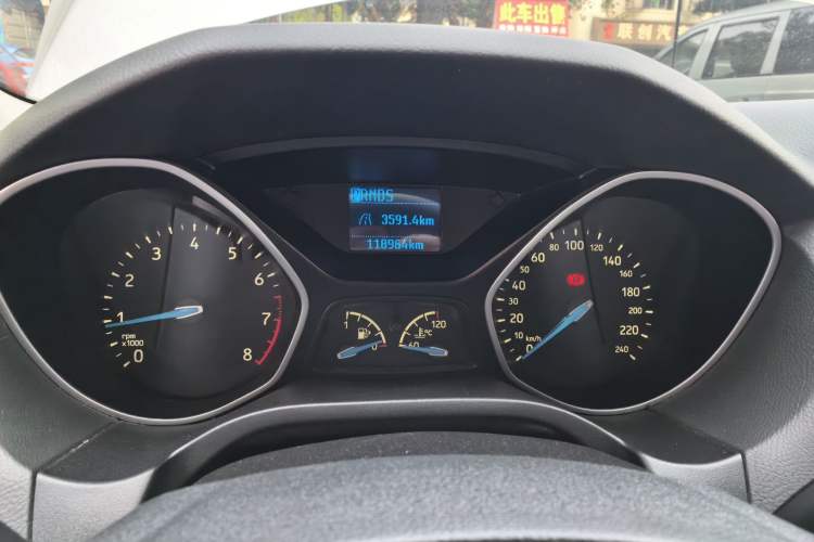 Used Ford Focus 2015 Sedan 1.6L Automatic Comfort Model
