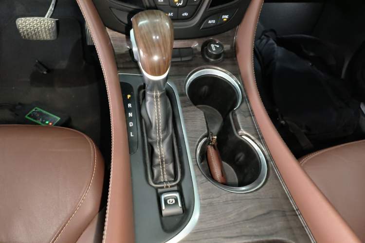 Used Buick Envision 2017 20T Two-Wheel Drive Luxury Model
