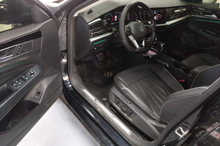 Used Volkswagen Passat 2023 380TSI Flagship Edition