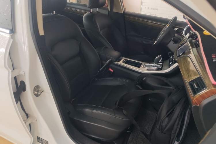 Used Geely Auto Emgrand GL 2017 1.3T DCT Elite Model
