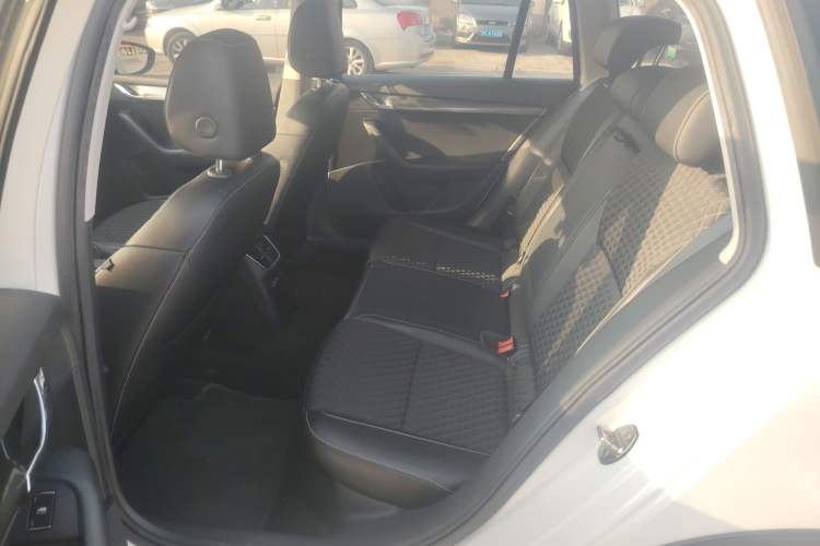 Used Skoda Octavia 2019 TSI280 DSG Luxury Edition Station Wagon China VI Standard