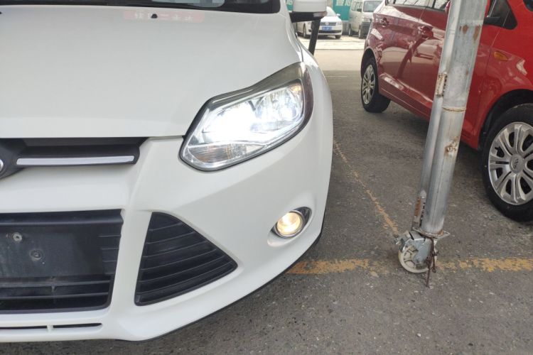 Used Ford Focus 2012 Sedan 1.6L Manual Fashion Edition