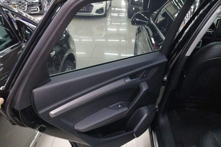 Used Audi Q5L 2020 45 TFSI Prestige Fashion Model
