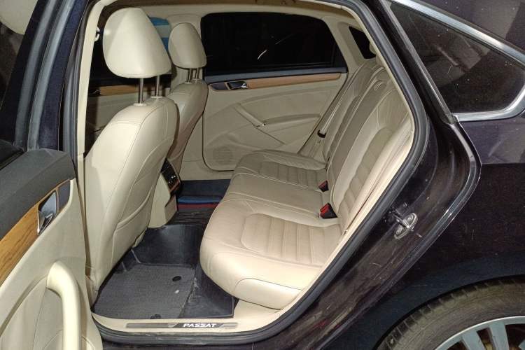 Used Volkswagen Passat 2014 1.8TSI DSG Prestige Navigation Edition