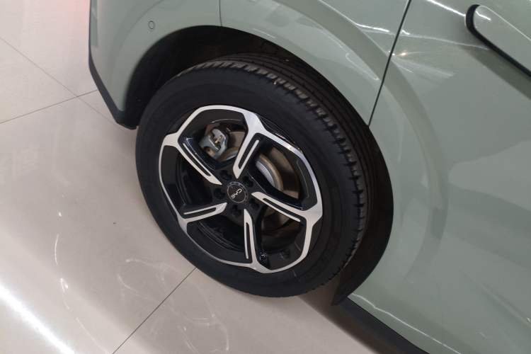 Used BYD Seal 06GT 2025 505 Wave Plus Edition
