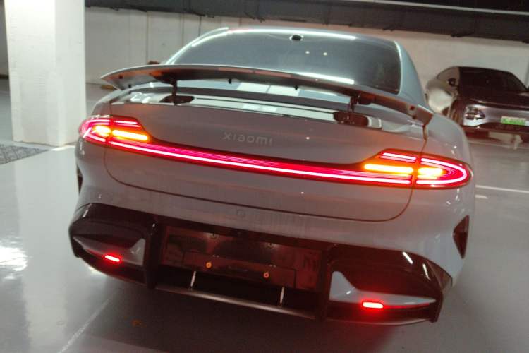 Used Xiaomi Auto SU7 2024 Four-Wheel Drive Ultra-Long Range Advanced Intelligent Driving Max Edition