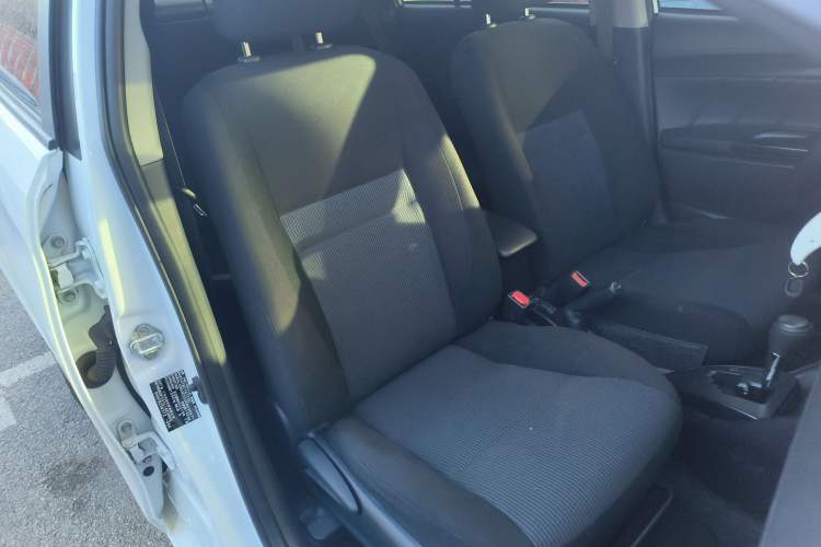 Used Toyota YARiS L 2017 1.5E CVT Dynamic Edition