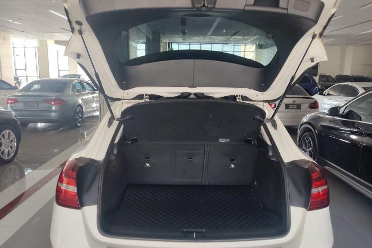 Used Mercedes-Benz GLA 2017 GLA 220 4MATIC Fashion Model