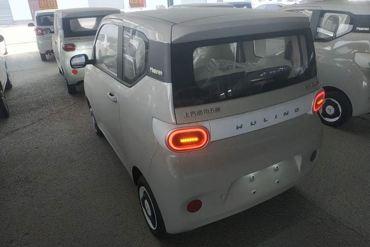 Used Wuling Hongguang MINIEV 2024 3rd Generation 215km Youth Edition
