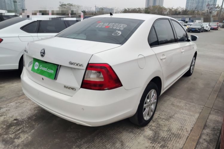 Used Skoda Rapid 2015 1.6L Manual Smart Selection Model
