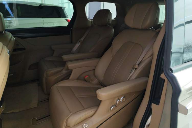 Used Buick GL8 2020 ES Land Cruiser 653T Flagship Model