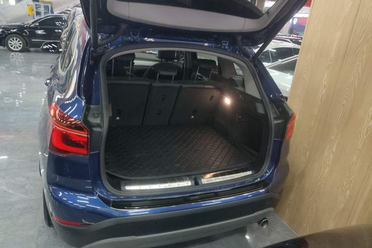 Used BMW X1 2018 sDrive20Li Leading Model
