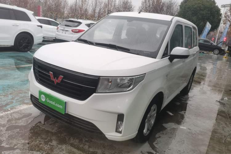 Used Wuling Hongguang PLUS 2020 1.5L Manual Comfort 7-Seater