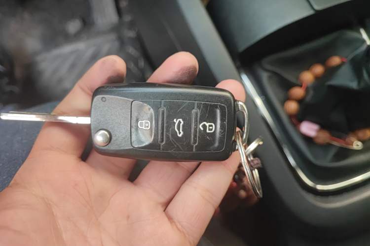 Used Volkswagen Sagitar 2015 1.6L Manual Comfort Model