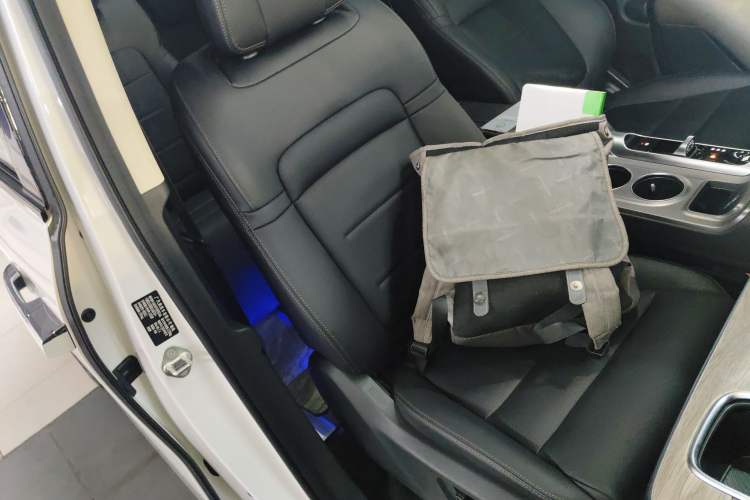 Used GAC Trumpchi Trumpchi E8 2024 Honor Series 2.0L Honor Edition
