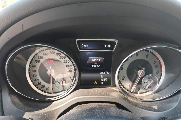 Used Mercedes-Benz GLA 2015 GLA 220 4MATIC Luxury Model
