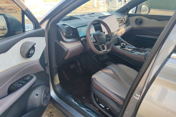 Used BYD Frigate 07 2023 DM-i 205KM Flagship Model
