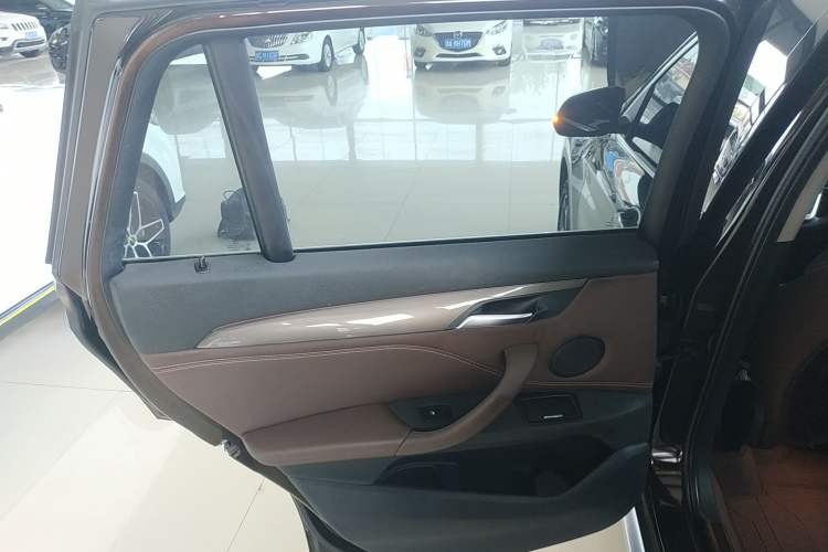 Used BMW X1 2019 sDrive18Li Premium Edition
