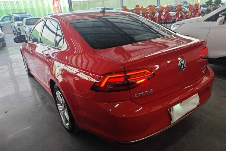 Used Volkswagen Lamando 2021 230TSI DSG Fashion Edition
