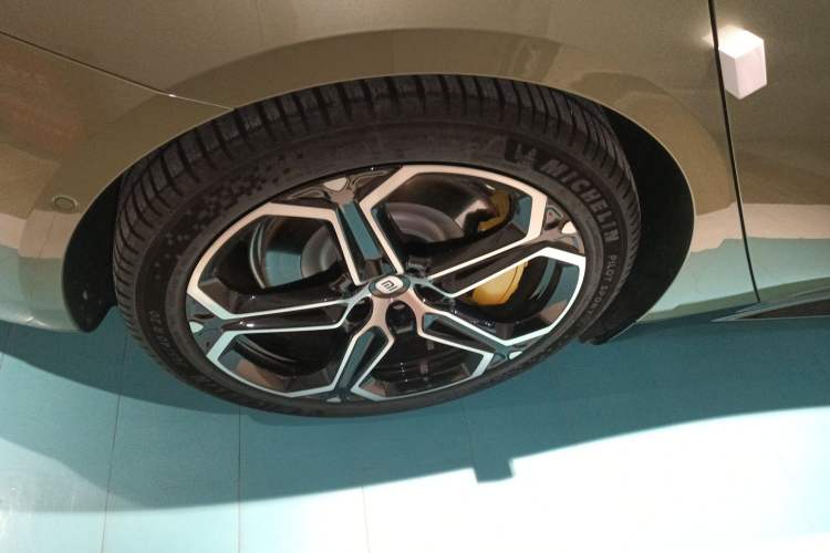 Used  SU7 2024 Four-Wheel Drive Ultra-Long Range Advanced Intelligent Driving Max Edition
