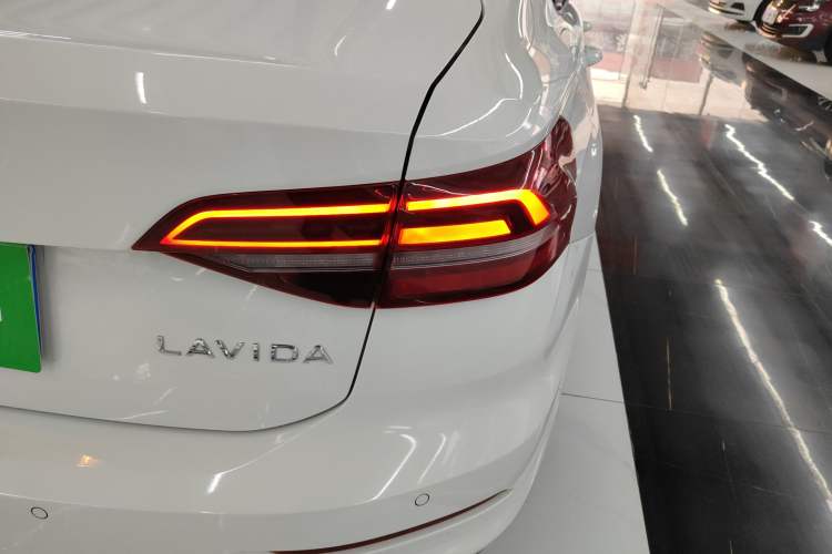 Used Volkswagen Lavida 2021 1.5L Automatic Comfort Edition