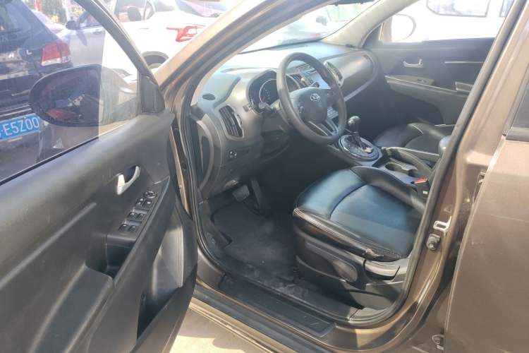 Used Kia Sportage R 2015 2.0L Automatic Two-Wheel Drive GL
