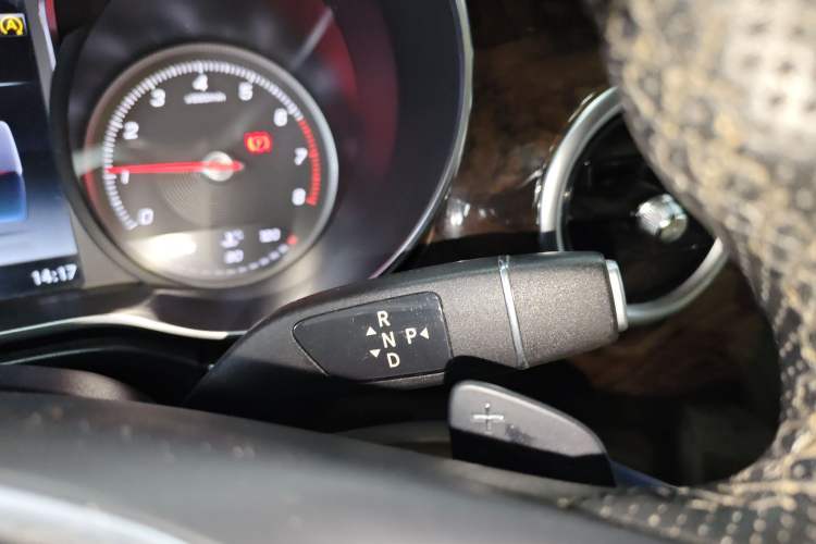 Used Mercedes-Benz V-Class 2018 V 260 L Prestige Extended Version China VI