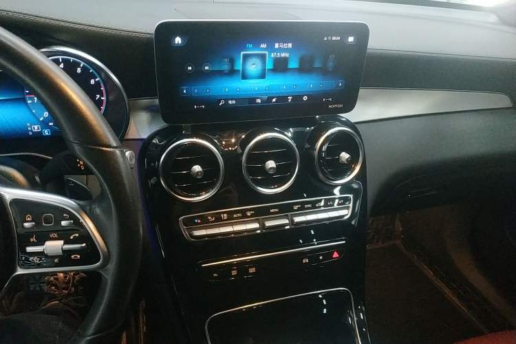 Used Mercedes-Benz GLC Coupe 2020 GLC 260 4MATIC Coupe SUV
