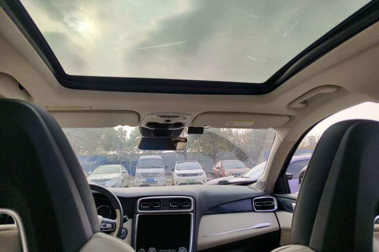 Used Lynk & Co 01 2019 2.0T Two-Wheel Drive Zhaopu Version China VI Standard
