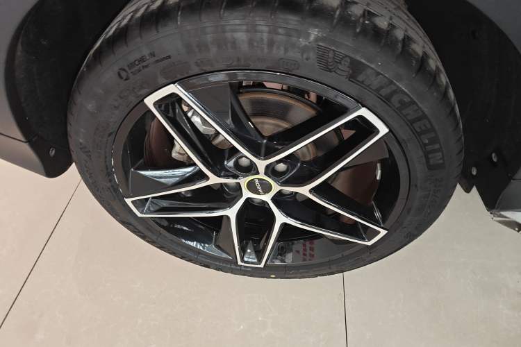 Used Roewe RX5 2021 PLUS 330TGI Automatic National Style Smart Luxury Edition
