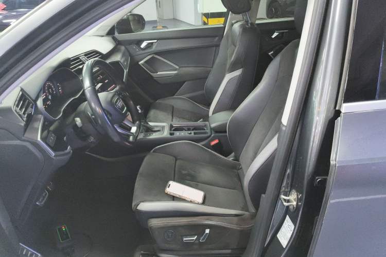 Used Audi Q3 2021 35 TFSI Fashion Dynamic Model