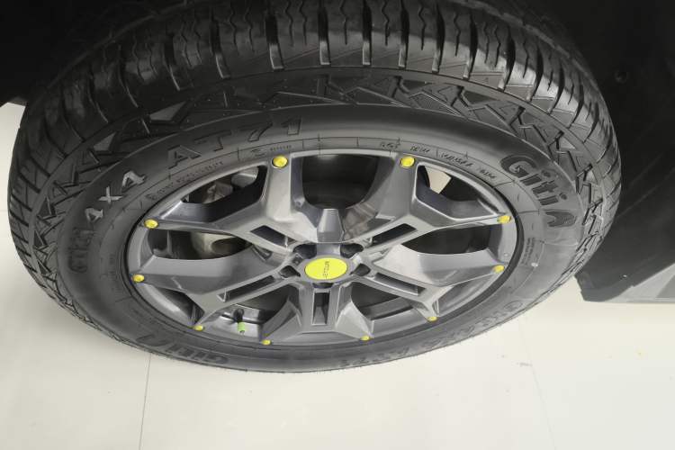 Used Jetour Traveler 2023 2.0T All-Wheel Drive CrossPRO+
