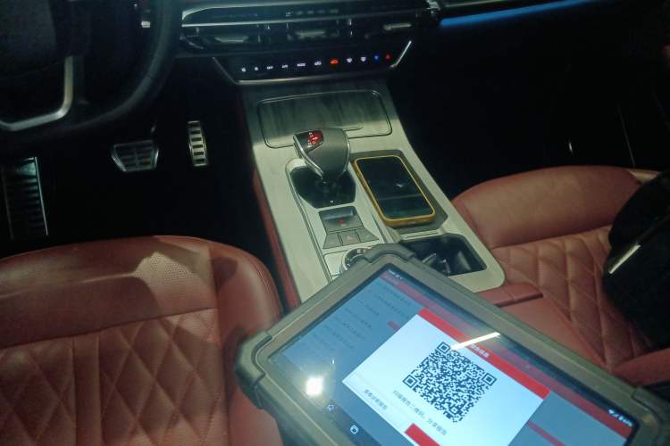 Used JETOUR X70 PLUS 2023 1.5T DCT Brave PLUS 7-Seater
