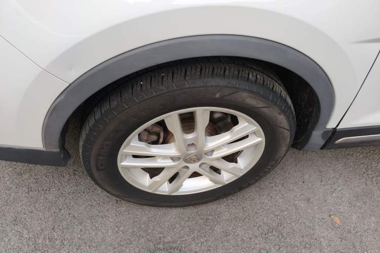 Used Baojun 560 2017 1.5T Manual Comfort Version 7 Seats
