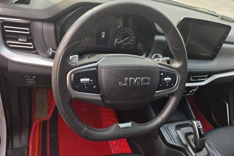 Used JMC Yuhu 7 2022 2.0T Automatic Diesel Two-Wheel Drive Comfort Version Standard Wheelbase
