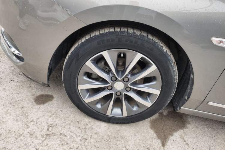 Used Buick GL6 2018 18T 6-Seater Prestige Model
