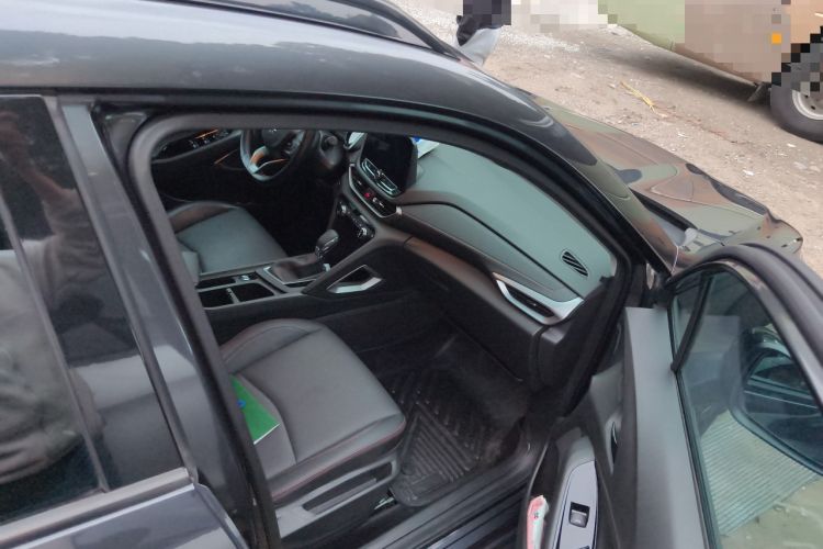 Used Chevrolet Orlando 2020 Light Hybrid Redline 530T Automatic Enjoyment Edition (5+2 Models)
