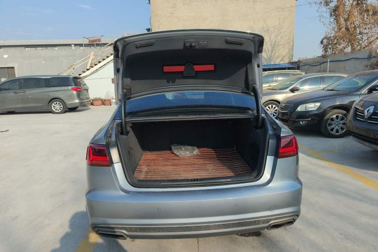 Used Audi A6L 2018 30th Anniversary Edition 35 TFSI Fashion Model
