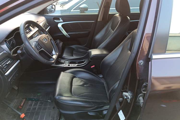 Used Geely Auto Emgrand 2017 Sedan Million Edition 1.5L CVT Upward Version
