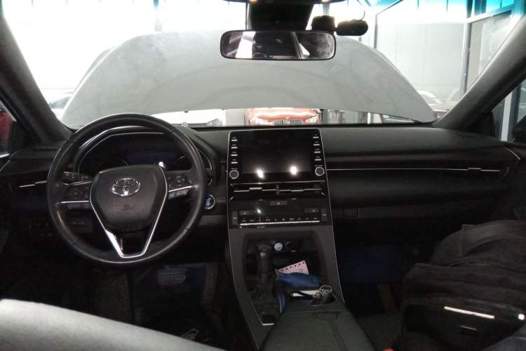 Used Toyota Avalon 2019 2.5L Touring Premium Version China VI Standard
