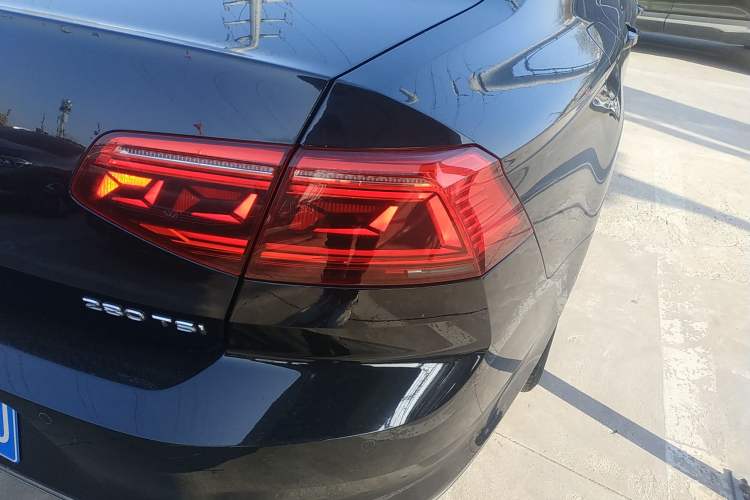 Used Volkswagen Magotan 2020 280TSI DSG Comfort Edition
