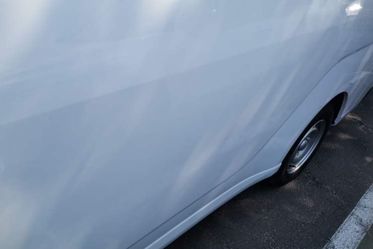 Used Wuling Yangguang 2024 300KM Comfort Version Passenger Van 75kW
