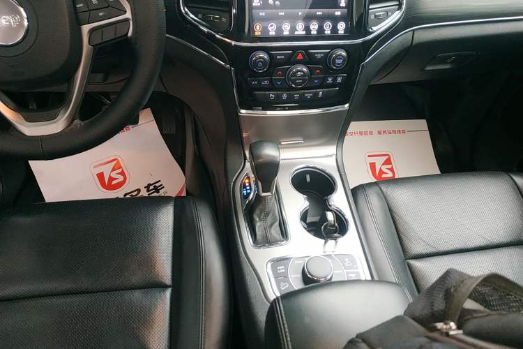 Used  Grand Cherokee 2020 3.0L Elite Navigation Edition