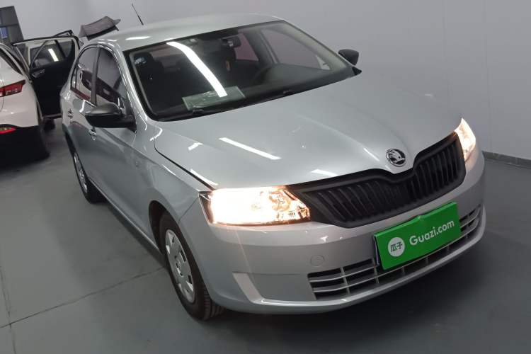 Used Skoda Rapid 2016 1.4L Manual Front-Wheel Drive Version
