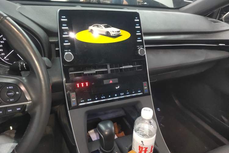 Used Toyota Avalon 2019 Dual-Engine 2.5L Luxury Edition China VI Standard
